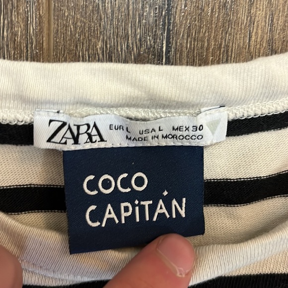 ZARA straight long sleeve Coco captain - Picture 2 of 4